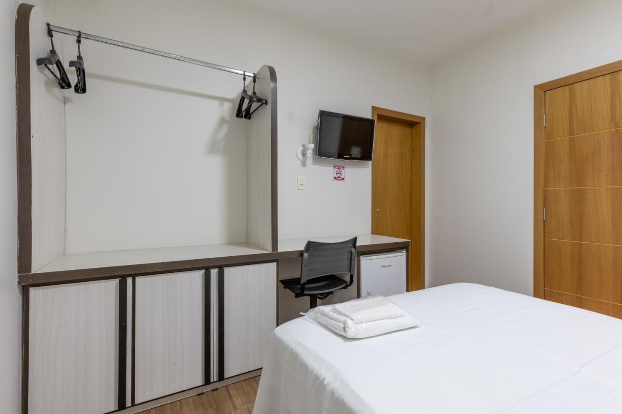 Hotel Lisbor Francisco Beltrao Exterior photo